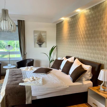 Chance Apartman Buekfuerdo Екстер'єр фото