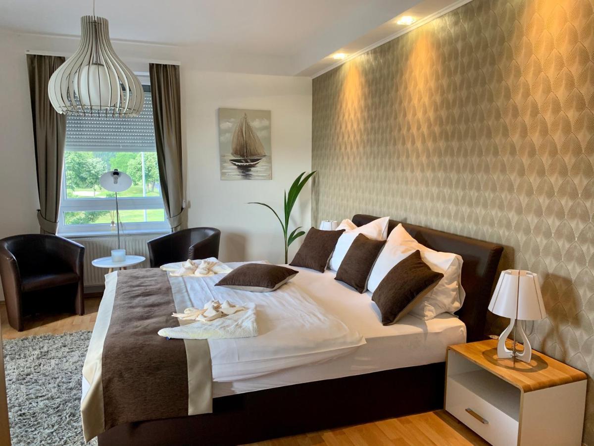 Chance Apartman Buekfuerdo Екстер'єр фото